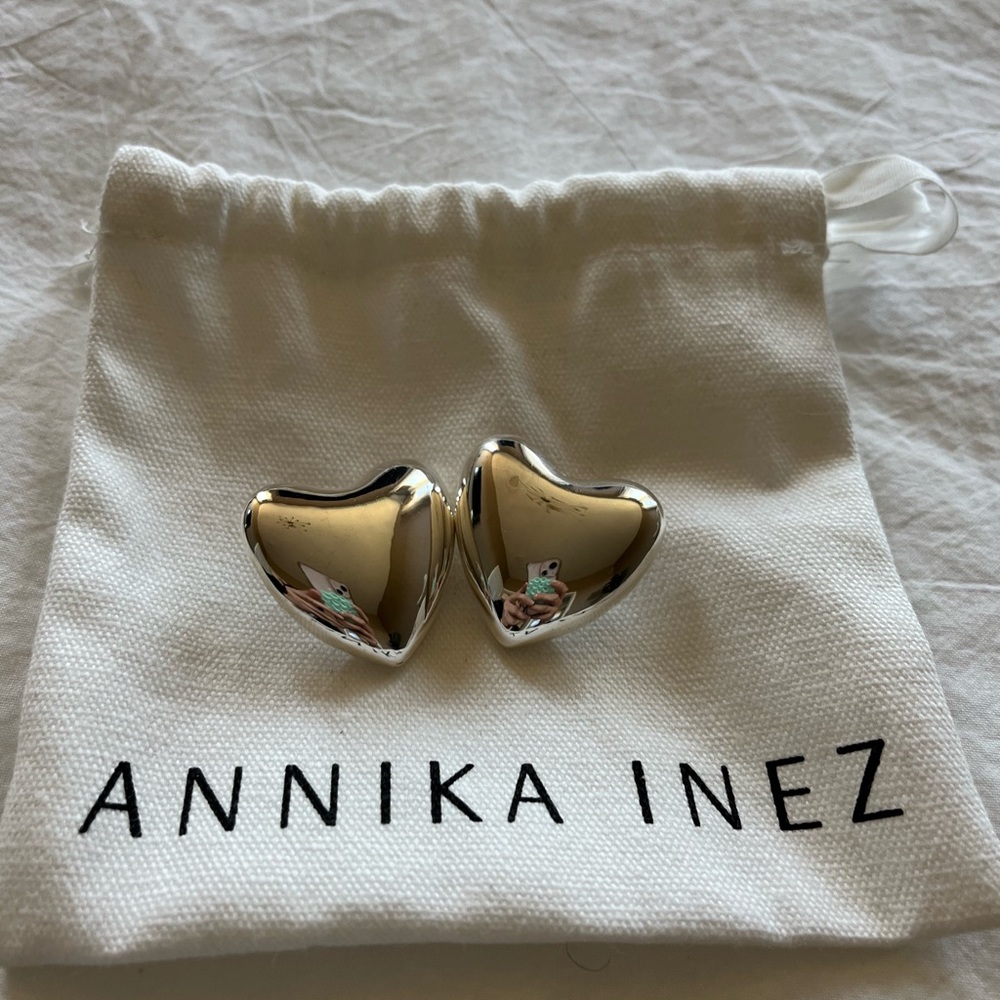 Annika Ines Voluptuous Heart Earrings Large